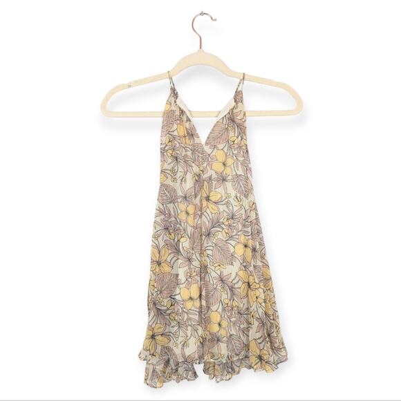 NWT The Jet Set Diaries Frangapani Floral Print Pleat Top - Picture 2 of 6